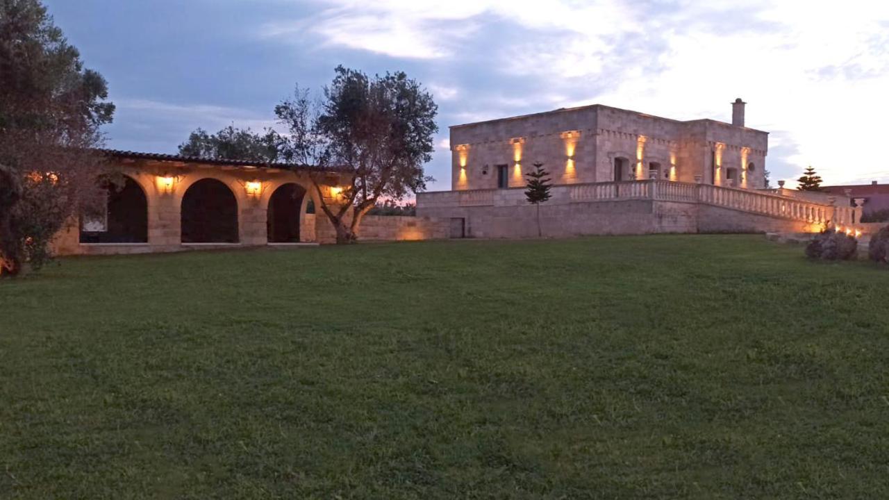 Castello Salentino B&B Мелендуньо Екстер'єр фото